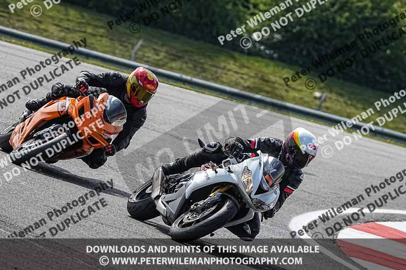 donington no limits trackday;donington park photographs;donington trackday photographs;no limits trackdays;peter wileman photography;trackday digital images;trackday photos